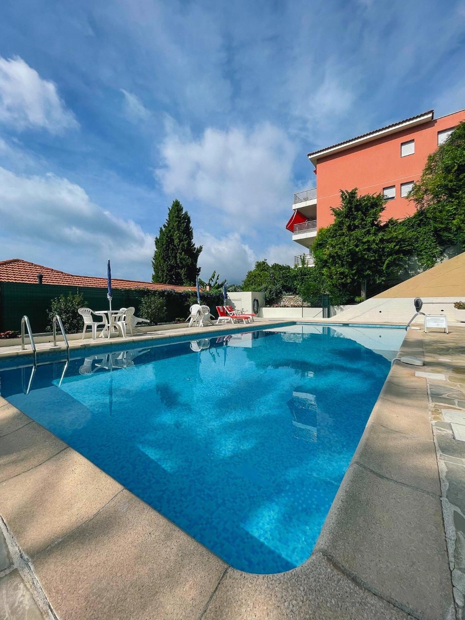 Mansfield Vue Carte Postale Terrasse Piscine Calme Port A 200M A Pied Apartman Menton Kültér fotó